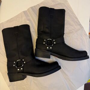 Durango Men’s Leather Harness Boots, Black, Size 10 EE